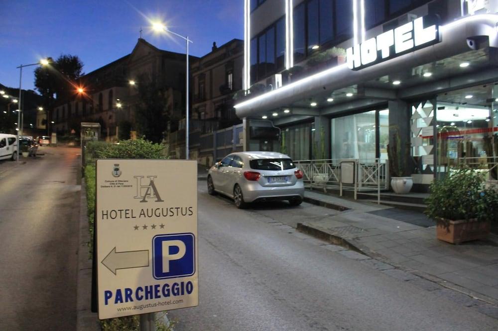 Augustus Hotel Ottaviano Exterior photo